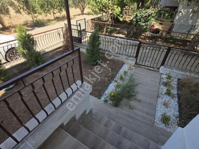 Denize Yürüme Mesafesinde Kelepir 4+1 Villa