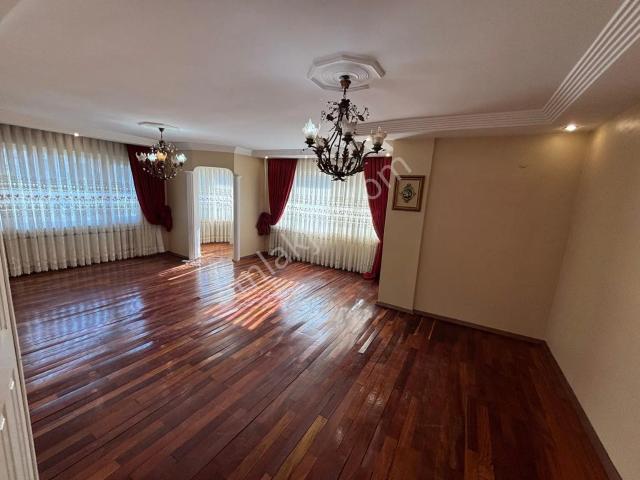 Denizköşkler’de 3+1 Sağlam Bina 150m2 Asansörlü Kiralık Daire