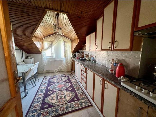 Denizli Merkez Gültepede 3+1geniş Kullanışlı Çatı Dairesi