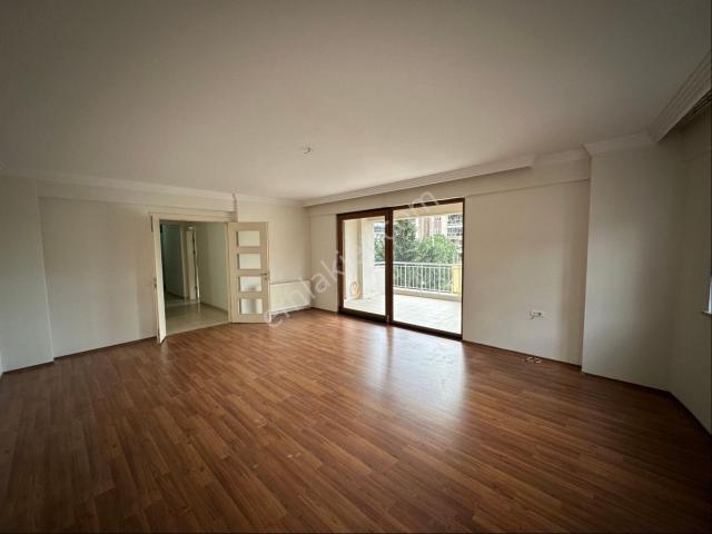 Denizli Merkezefendi Gerzele 4+1 220 M2 Kiralık Daire