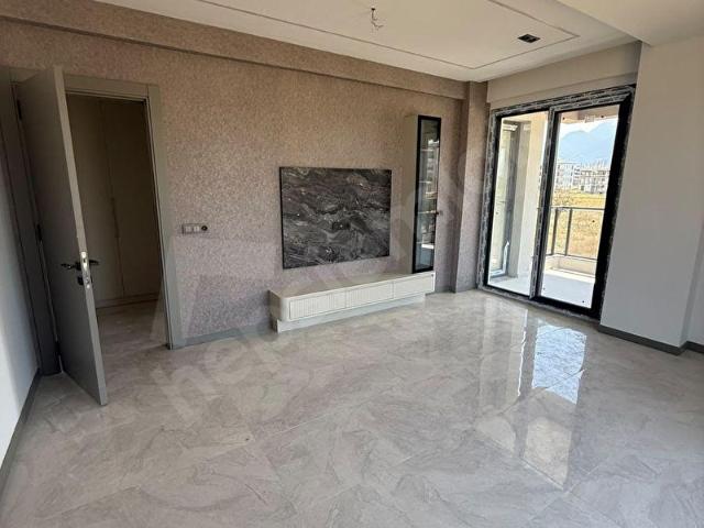 denizli merkezefendi karahasanlıda 2+1 daire