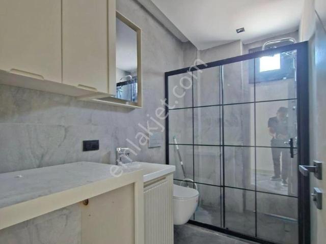 Denizli Çakmak Mahallesinde 2+1 100 M2 Satılık Son Daire