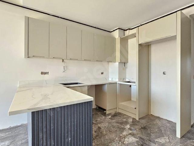 Denizli çakmak mahallesinde önü açık satılık 2+1 suit daire