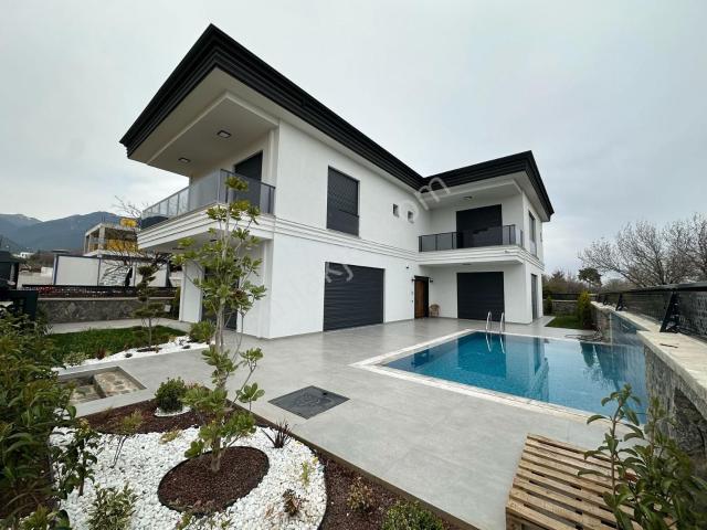 Denizli Başkarcı’da Havuzlu Müstakil Bağımsız Satılık Villa