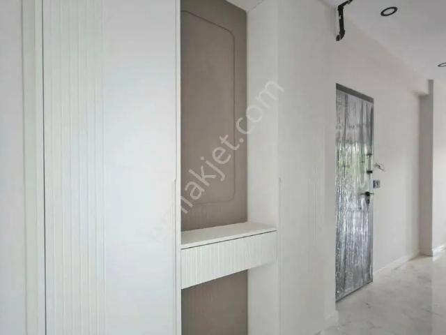 Denizli Bereketler De 2+1 80 M2 Hastaneye Yakın Satılık Suit Daire