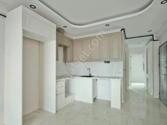 Denizli Bereketler Mahallesinde 2+1 80 M2 Açık Mutfak Satılık Son Daire