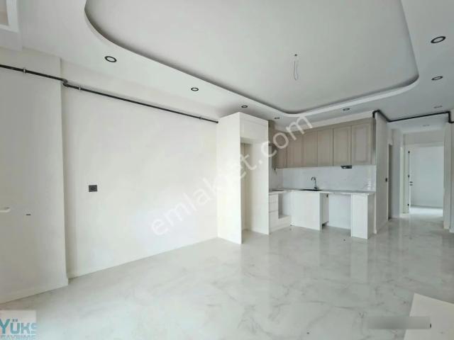 Denizli Bereketler Mahallesinde 2+1 80 M2 Açık Mutfak Satılık Son Daire
