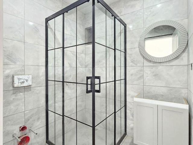 Denizli Şemikler de 2+1 120 m2 m ebeveyn banyolu giyinme odalı satılık lüks daire