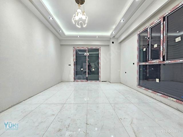 Denizli şemikler de 2+1 harika konumda panjurlu ebeveyn banyolu satılık lüks daire