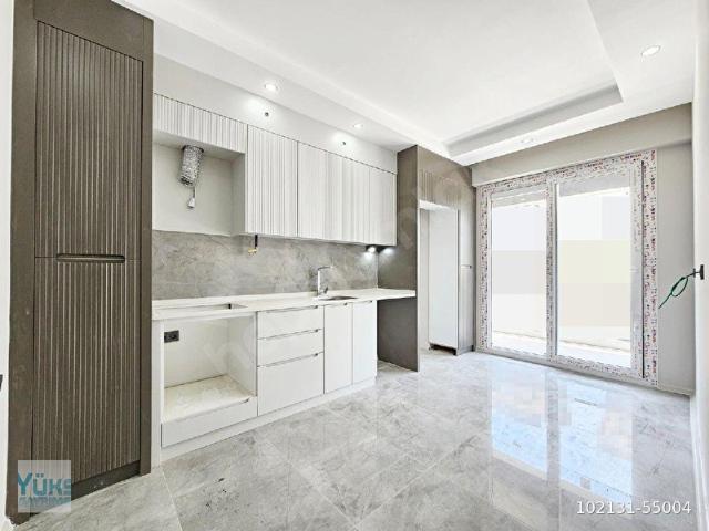 Denizli şemikler de cadde üstü 2+1 120 m2 satılık arakat daire