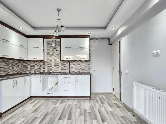 Denizli Şemikler De Kiralık 2+1 120 M2 Arakat Daire