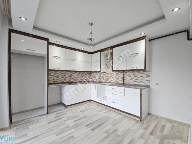 Denizli Şemikler Mahallesinde Albayrak Meydanı Altında 2+1 120m2 Kiralık Fırsat Ara Kat Daire