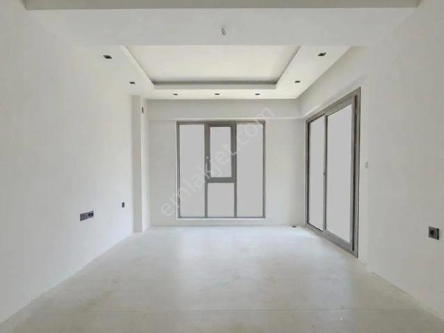 Denizli Şemikler Mahallesinde 2+1 120 M2 Caddeye Yakın Satılık Lüks Daireler