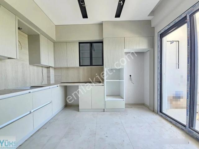 Denizli Şemikler Mahallesinde 3+1 150 M2 Ebeveyn Banyolu Satılık Daireler