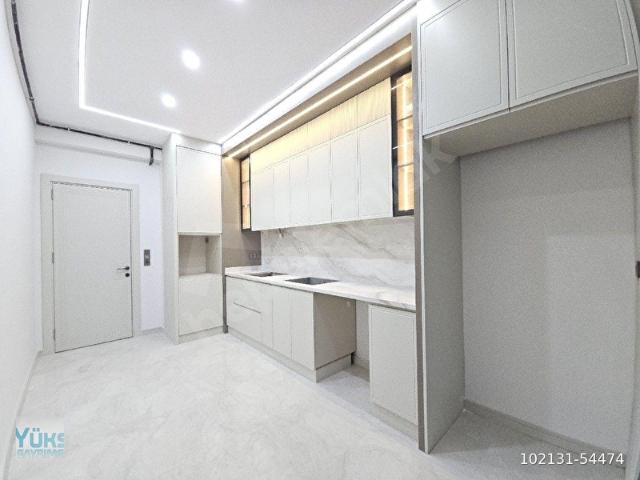 Denizli şemikler mahallesinde 3+1 150 m2 panjurlu satılık bahçe katı