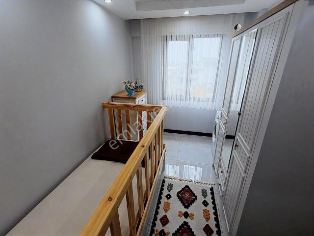 Denizli Şemikler Mh. Vildan Koleji Yakını 4 Yaşında 2+1 Daire