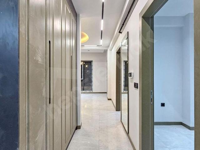 Denizli şemikler naz bayrak üstünde 2+1 120 m2 giyinme odalı lüks daire