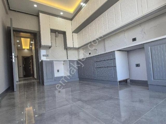 Denizli Şemiklerde Önü Parkcephe 2+1 Geniş Daire