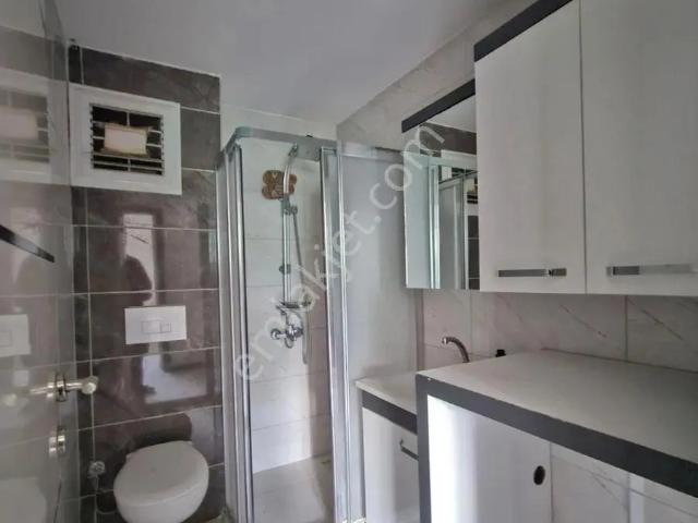 Denizli Gümüşçay Mahallesinde 2+1 120 M2 Cadde Üstü Satılık Fırsat Daire