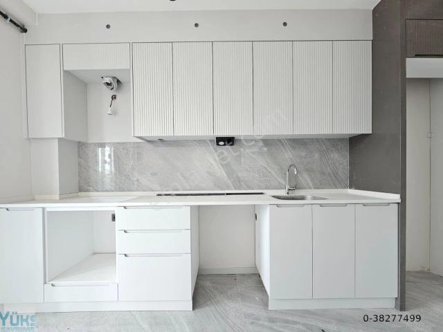 Denizli Gümüşçay Mahallesinde 2+1 120 M2 Caddeye Yakın Lüks Satılık Daireler