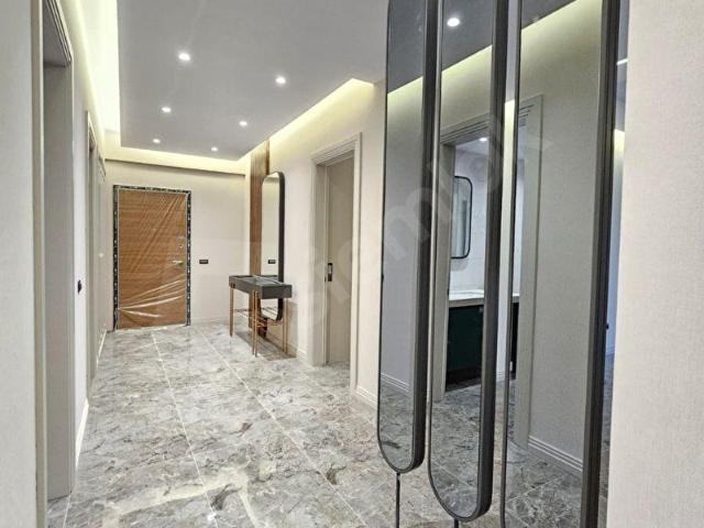 Denizli göveçlik te 3+1 180 m2 havuzlu panjurlu giyinme odalı premium satılık son fırsat daireler