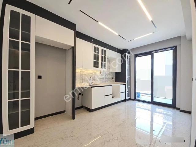 Denizli Hallaçlar Mahallesinde 3+1 160 M2 Önü Açık Lüks Satılık Arakat Daireler