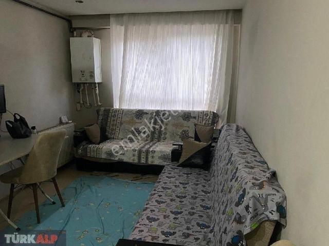 Denizli İstiklalde 1+1 Tek Tapu Çift Apart