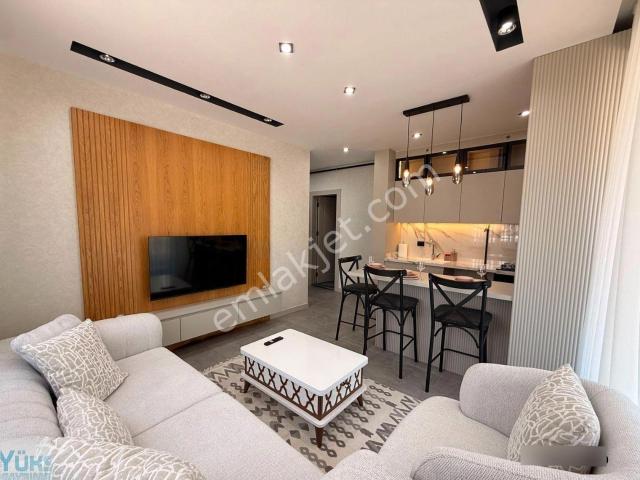 Denizli Şirinköy'de Havuzlu Site İçi 1+1 Full Eşyalı Dağ Manzaralı Lüks Kiralık Daire