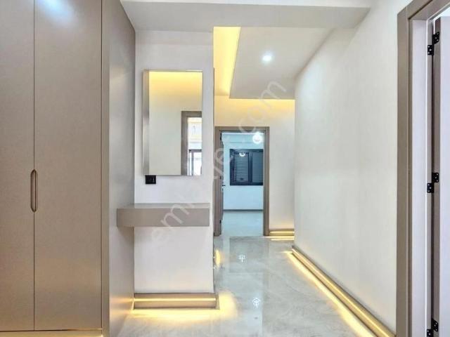 Denizli Karahasanlı Da Eşsiz 3.5+1 190 M2 Havuzlu Sitede Lüks Konsept Pres Fırsat Daire
