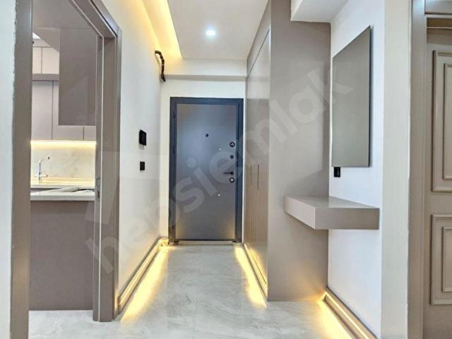 Denizli Karahasanlı da Eşsiz 3.5+1 190 m2 Havuzlu Sitede Lüks Konsept Pres fırsat daire