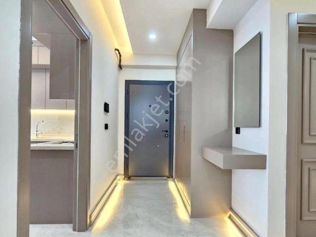 Denizli Karahasanlı Da Eşsiz 3.5+1 190 M2 Havuzlu Sitede Lüks Konsept Pres Fırsat Daire