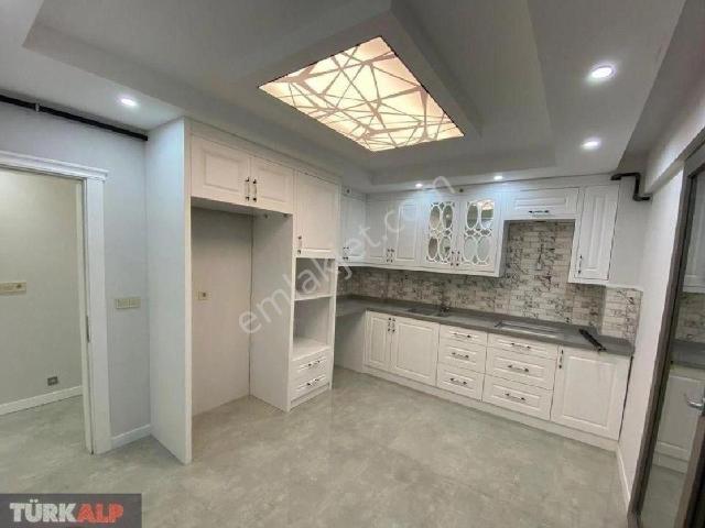 Denizli Karahasanlıda Şehir Hastanesi Yanı 3+1 Satılık Daire
