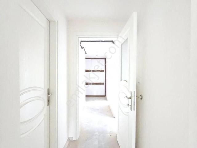 Denizli Karahasanlı'da Satılık 3+1 140 M2 Yüksek Kredi İmkanlı 7 Yıllık Daire