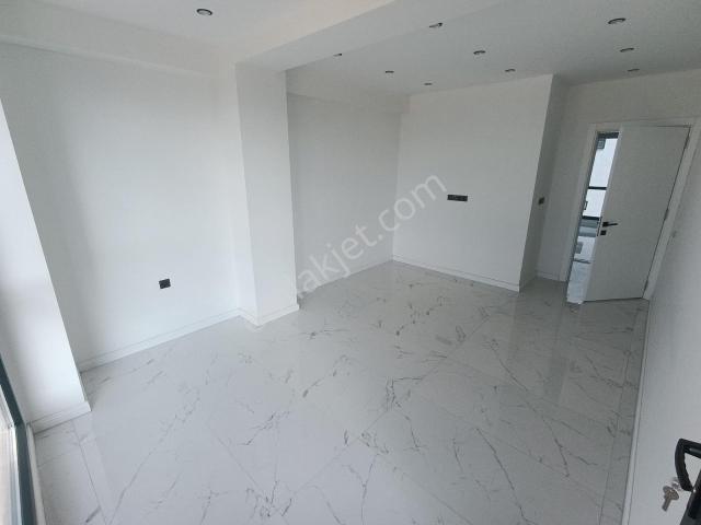 Denizli Karahasanlı Mh. Şehir Hastanesine Yakın 2+1 Sıfır Daire