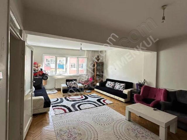 Denizli Lisesi Karşısı Satılık 2+1 Daire, 120m², Cadde Üzeri