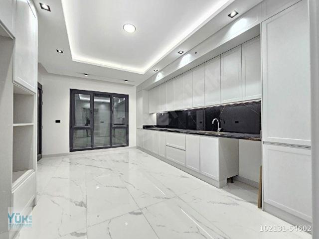 Denizli selçukbey mahallesinde 3+1 170 m2 site içinde panjurlu lüks satılık daireler