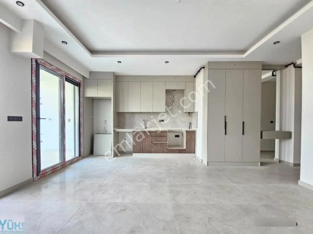 Denizli Yenişafak Mahallesinde 2+1 130 M2 Bireysel Bahçeli Park Cepheli Satılık Daire
