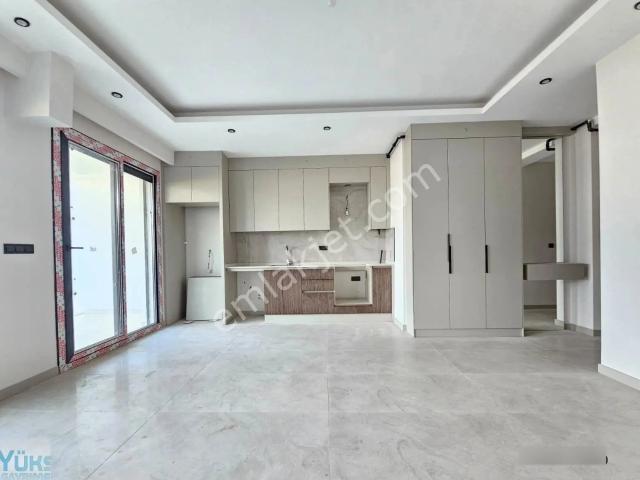 Denizli Yenişafak Mahallesinde 2+1 130 M2 Bireysel Bahçeli Park Cepheli Satılık Daire