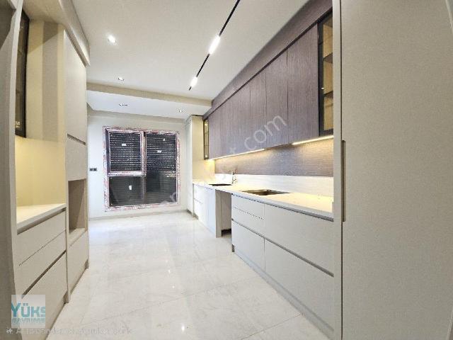 Denizli Yenişafak Mahallesinde 3+1 160 M2 Ultra Lüks Satılık Arakat Daireler