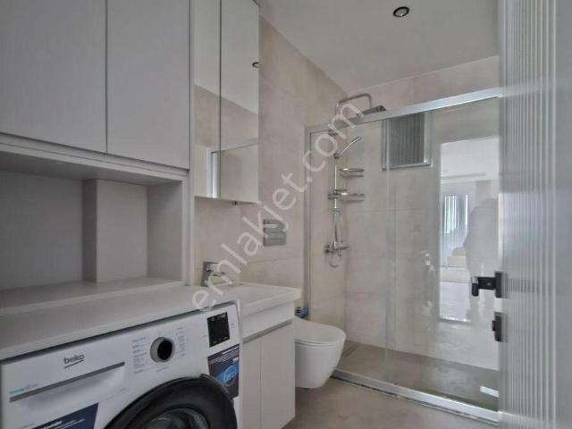 Denizli Yenişafak Mahallesinde Caddeye Yakın Lüks Eşyalı 1+1 Satılık Apart
