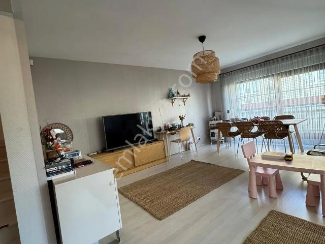 Denizli Yenişehir Mahallesi'nde Satılık Tripleks 220 M2 Villa