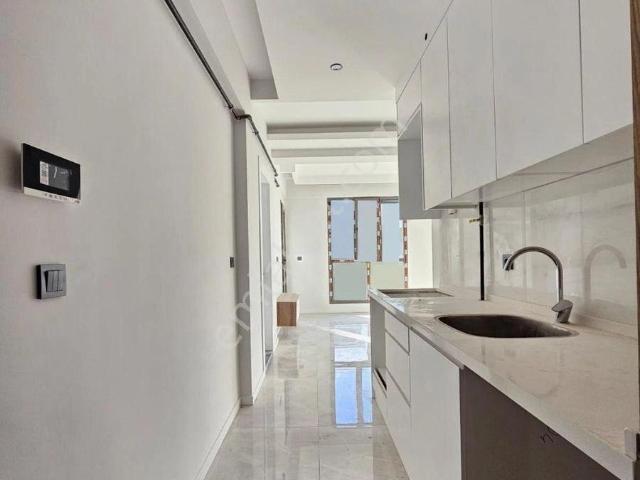Denizli 1200 Evler Mahallesinde 1+1 50 M2 Cadde Üstünde Satılık Apartlar