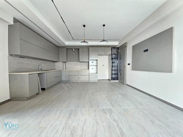 Denizli 1200 evler mahallesinde 4+1 190 m2 panjurlu ultra lüks satılık daire