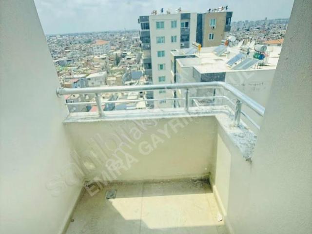 Denizlide Pazar Yanı Yeni Bina 2+1 Cazipp Satılık Daire