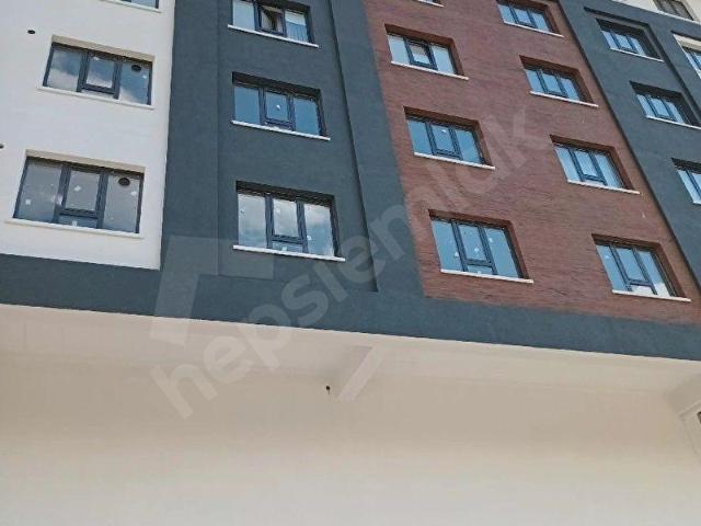 DENK' TEN SATILIK 2+1 2. KAT YENI BİNA ASANSÖR ĞARAJLI METROYA AMETLER PTT YAKIN 118 sok