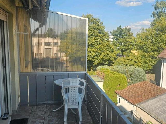 Denkendorf: geräumige 5 Zimmer Wohnung