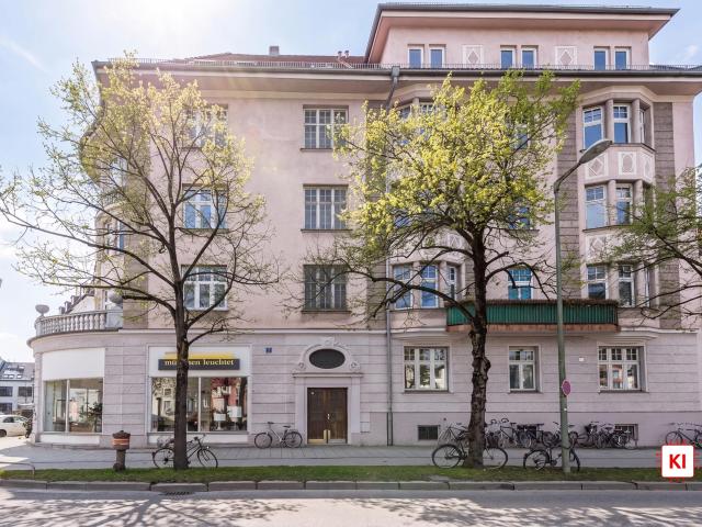 Denkmalgeschützte 3 Zimmer Altbauwohnung in begehrter Wohnlage kurzfristig bezugsfrei!
