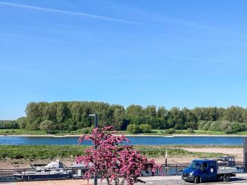 Denkmalgeschützte Immobilie mit Geschichte und Rheinblick in Leverkusen Hitdorf