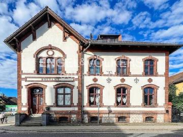 Denkmalgeschütztes ehemaliges Kaiserliches Postamt