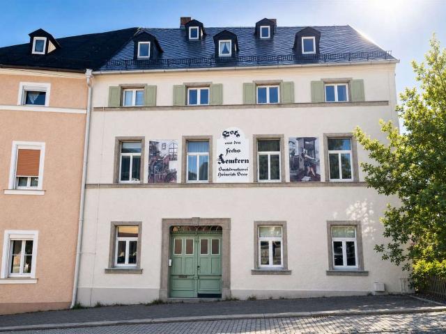 Denkmalgeschütztes Mehrfamilienhaus mit TOP 9,2 % Rendite in Wunsiedel
